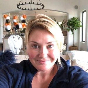 Meet your Posher, Christine